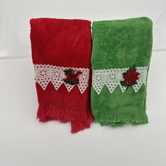 2 Vintage Stevens Utica Fingertip Towels Poinsettia’s Green And Red With Lace - Picture 3 of 11